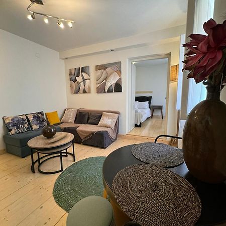 The Centric Apt By Loc Hospitality コルフ島 エクステリア 写真