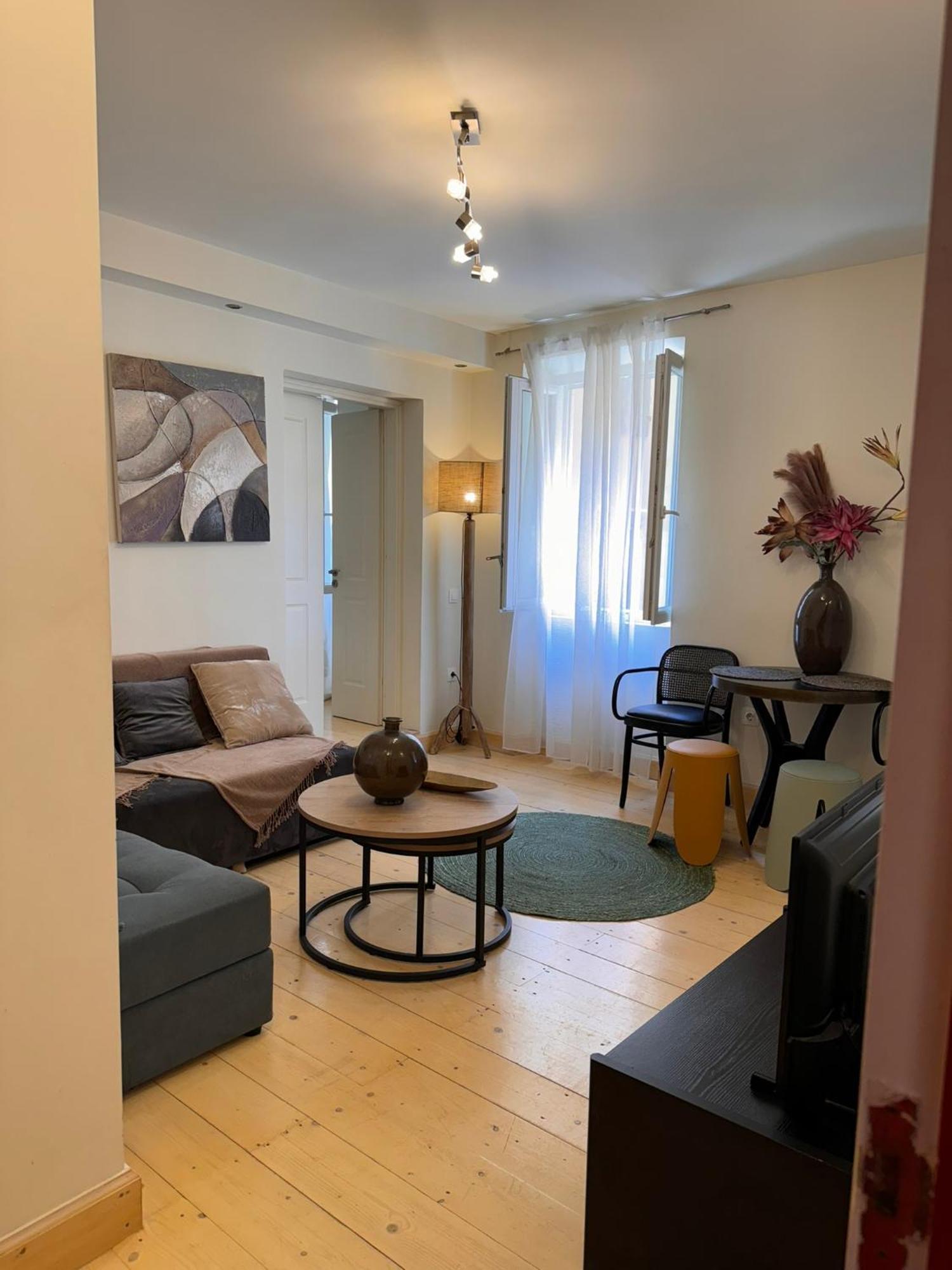 The Centric Apt By Loc Hospitality コルフ島 エクステリア 写真