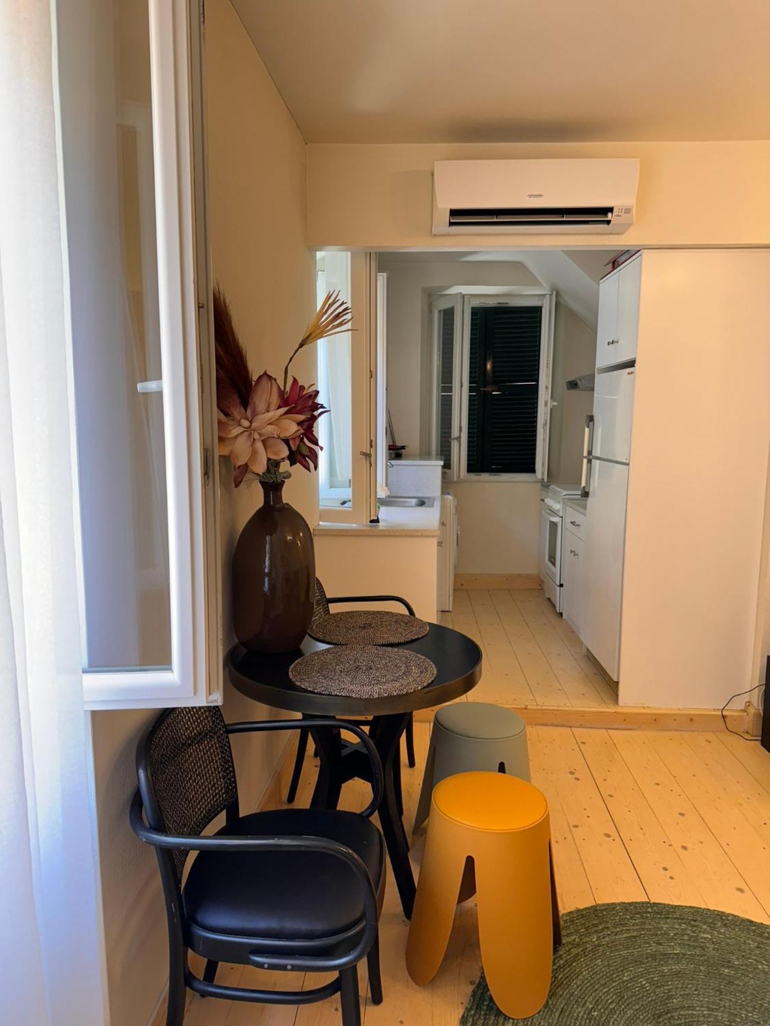 The Centric Apt By Loc Hospitality コルフ島 エクステリア 写真